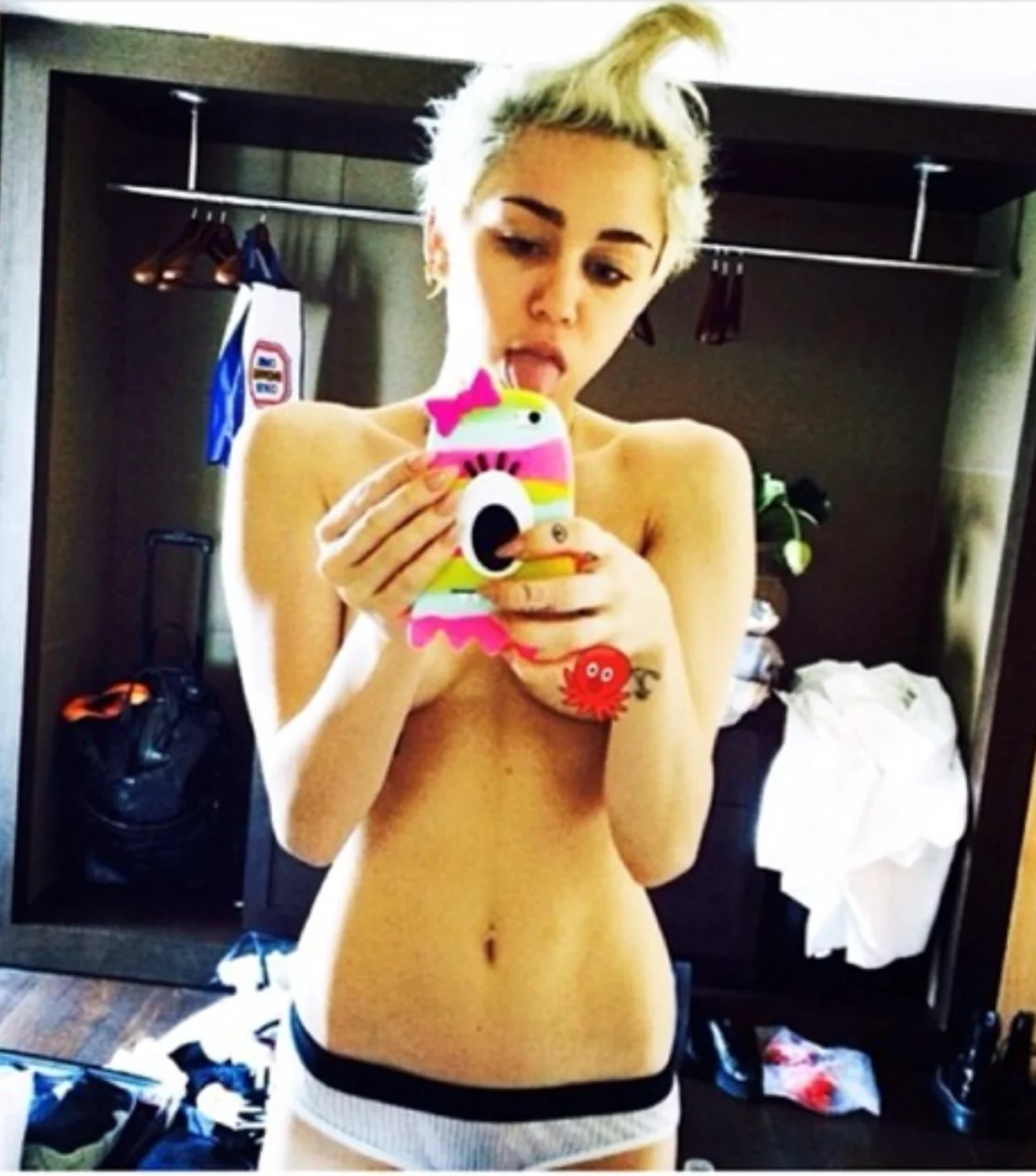 Miley Cyrus editorial placement in Rolling Stone